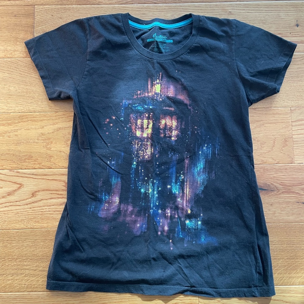 Threadless Fangirl Dr Who Tardis Tee